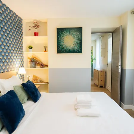 Beautiful Yellow Apartment Near Marais And Bastille-3